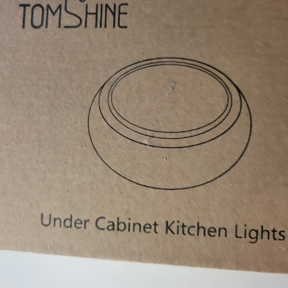 Under cabinet kitchen lights - Picture 1 of 8